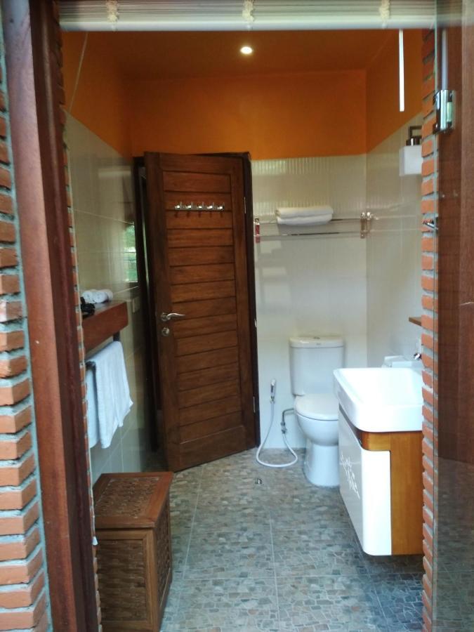 The Country House Senggigi Exterior photo
