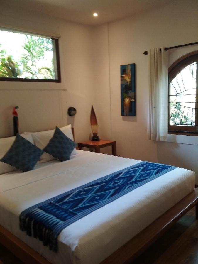 The Country House Senggigi Exterior photo